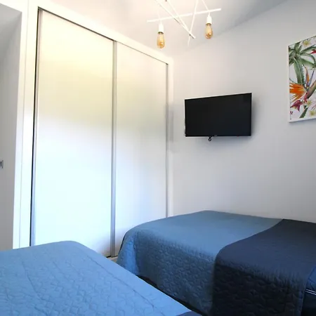 Sunset Waves The View Apartment